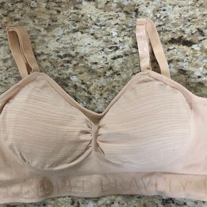 Kindred Bravely Hands-Free Pumping and Nursing Bra
